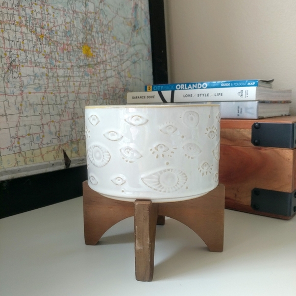 Small Modern Evil Eye Desktop Planter - Picture 1 of 4